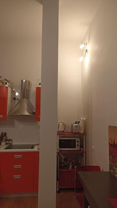 "Orchidea" Camera Privata Nell'Appartamento Condiviso Cagliari Exterior photo